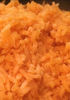 Una foto de Arroz 🍚 rojo..🙂