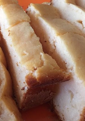 Una foto de Budín de yogurt de frutilla