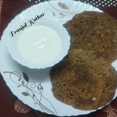 A picture of Jowar-Bajri Thalipeeth.