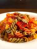 Fusilli tricolore con peperoni