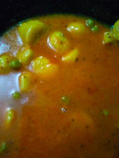 आलू मटर की सब्जी (aloo matar ki sabzi recipe in Hindi) रेसिपी मुख्य फोटो