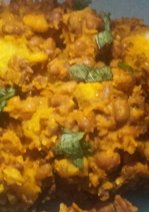 A picture of Beans and yam porriadge.