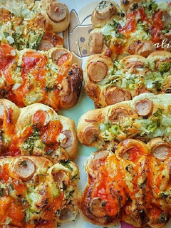 Foto resep Roti sosis sapi empuk sampai 3 hari,sausage hot dog bun
