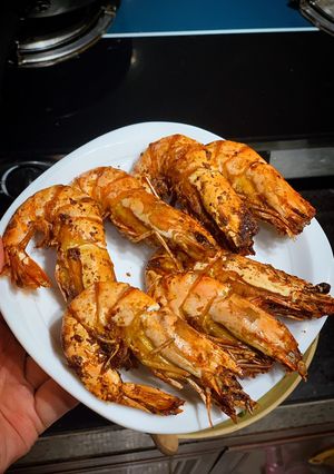 Hình của món Tôm Sú nướng sate tỏi.