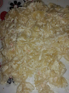 Una foto de Farfalle salmón