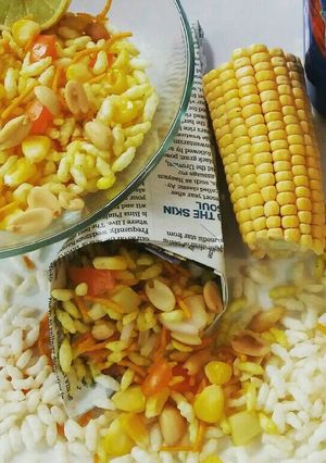 A picture of Bhelpuri an Indian street snack.