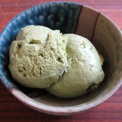 A picture of Matcha Ice Cream.