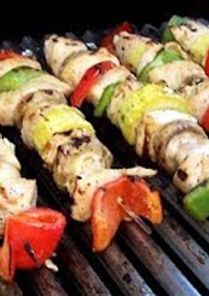 A picture of Garlic Lime Chicken Kabobs.