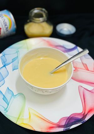 A picture of Homemade condensed milk.