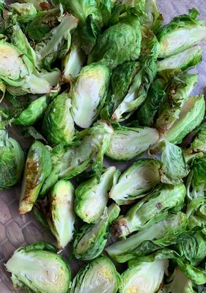 A picture of Sweet and’ Spicy Crispy Brussel Sprouts.