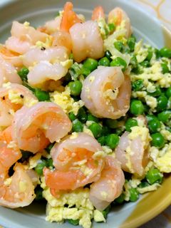 蒜香青豆蝦仁炒蛋 的食譜成品照片