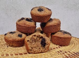 Una foto de Muffins integrales de moras
