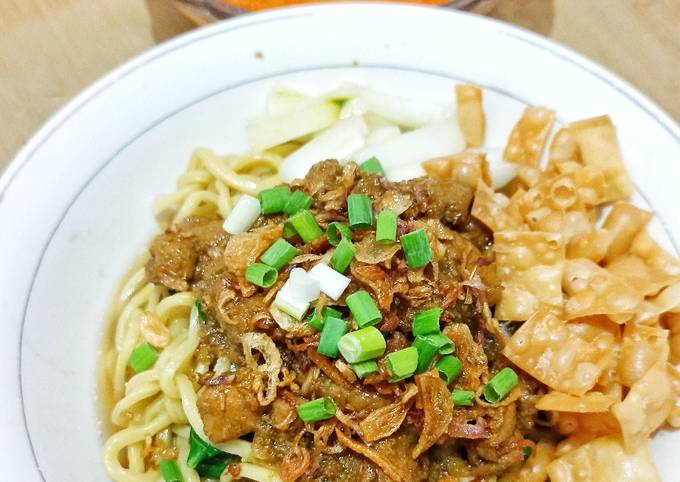 Mie ayam solo ala abang abang