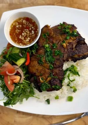 A picture of Vietnamese Grilled Lemongrass Pork-chop - Sườn Nướng Xã Ớt.