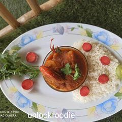 A picture of Prawn Aloo curry.