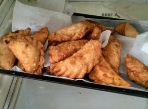Una foto de Empanadas de Tararira fritas!!