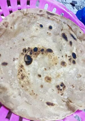 A picture of Khasta Karara Paratha.