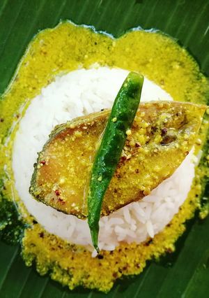 ভাপা ইলিশ (bhapa illish recipe in Bengali) রেসিপির প্রধান ছবি