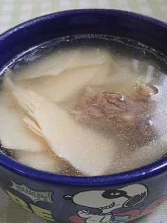 綠竹筍排骨湯 的食譜成品照片