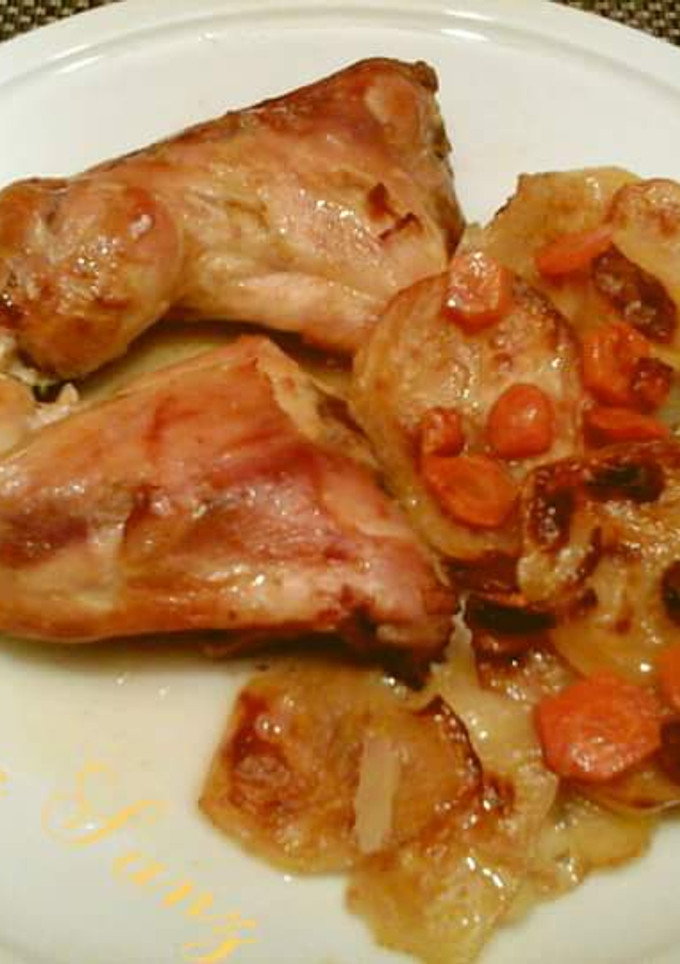 Una foto de Contramuslos de pollo al horno con cerveza