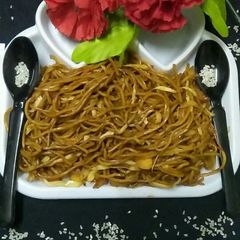 A picture of Spicy noodles.