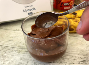 Foto principal de Helado vegano de plátano, cacahuete y cacao en MyCook One