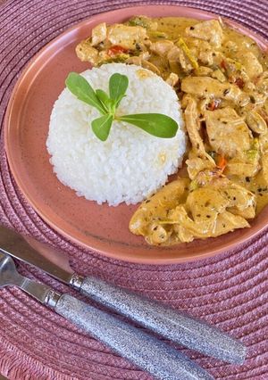 A picture of Chicken Stroganoff.