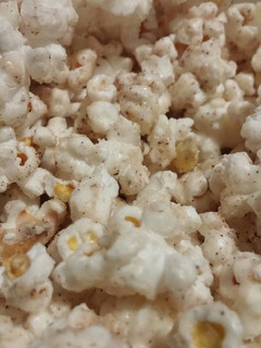 A picture of Cinnamon Roll Popcorn.