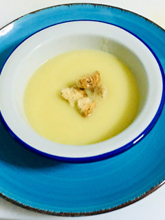 Una foto de Crema de papas y calabacín