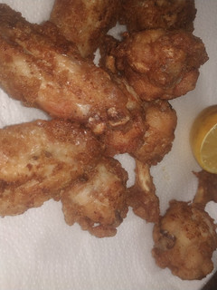 Una foto de Bolas pollo chinas o alitas crujientes