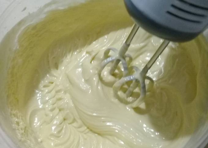 Масляный крем с белым шоколадом