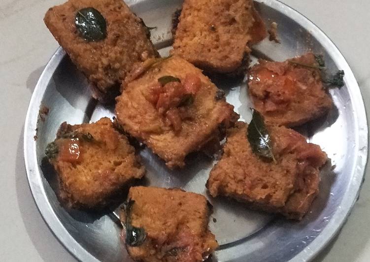 Recipe of Speedy கோதுமை ரொட்டி சில்லி Wheat bread chilli (Kothumai rotti chilli recipe in tamil)