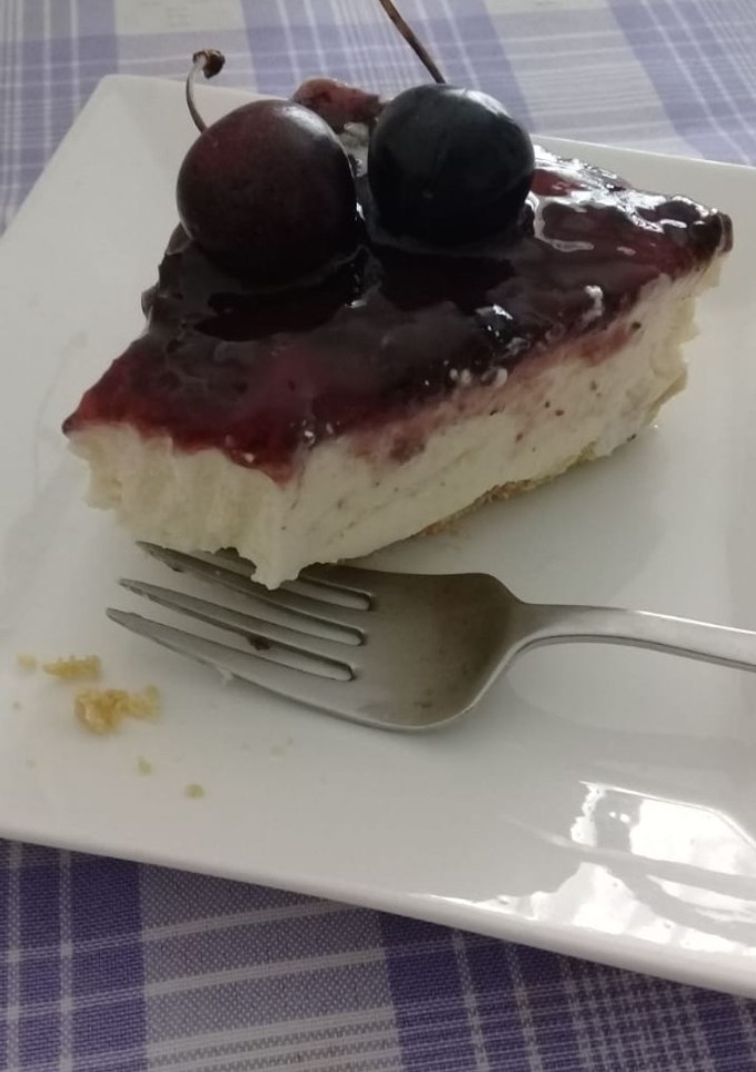 Una foto de Cheesecake con frutos rojos
