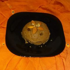 A picture of Semolina/Rwa Halwa.