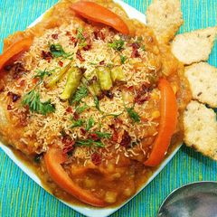 A picture of Shakkar pare Chaat.