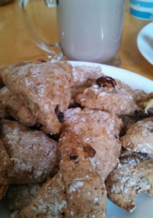 A picture of Banana Raisin Spelt Scone.