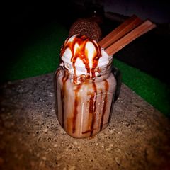 A picture of Banana Oreo milkshake.