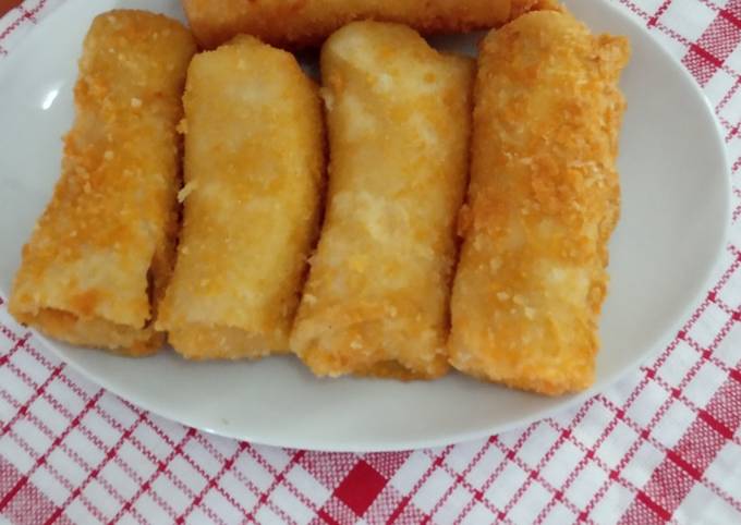 Risoles Isi Sosis Ayam Mayonaise Rasa Pedas