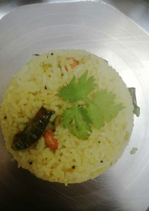 A picture of Mango pulihora.