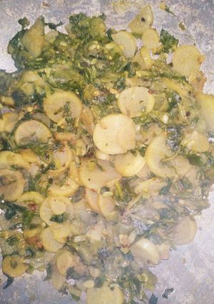 तोरई मूूली की सब्जी(taroi mooli ki sabzi recipe in hindi) रेसिपी मुख्य फोटो