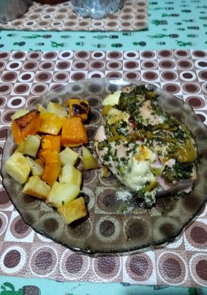 Una foto de Pechugas rellenas con jamón y queso fresco