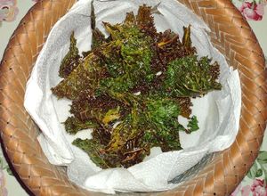 Una foto de Chips de kale