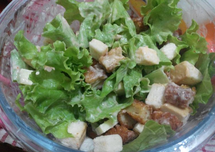 Chicken Cheese Salad