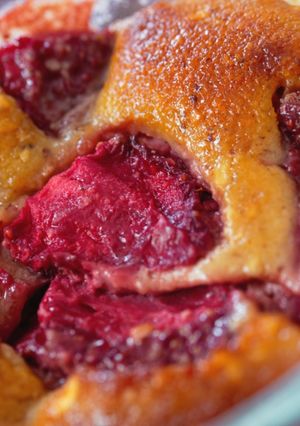 Une photo de Clafoutis fraises amandes noisettes (sans farine) au Cook Expert