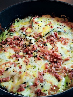 Una foto de Sartenada de Calabacín con Jamón y Queso