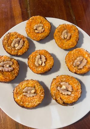 Una foto de Muffins de calabaza, queso y avena