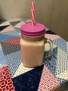 Una foto de Smoothie de melocotón y frambuesa