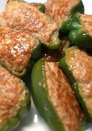 A picture of Minimal Mess! Stuffed Bell Peppers.