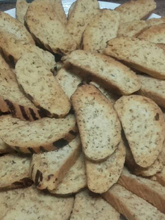 Una foto de Galletas marroquíes ♡ Fakas con sésamo y yogur