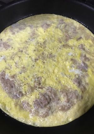 Una foto de Tortilla de huevo y atún!!